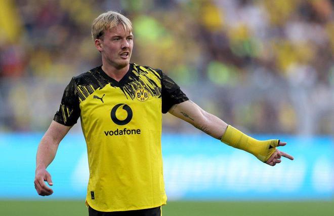 德甲黑店罕见亏本！29岁中场悍将0转会费，欧洲三强同时出手争夺